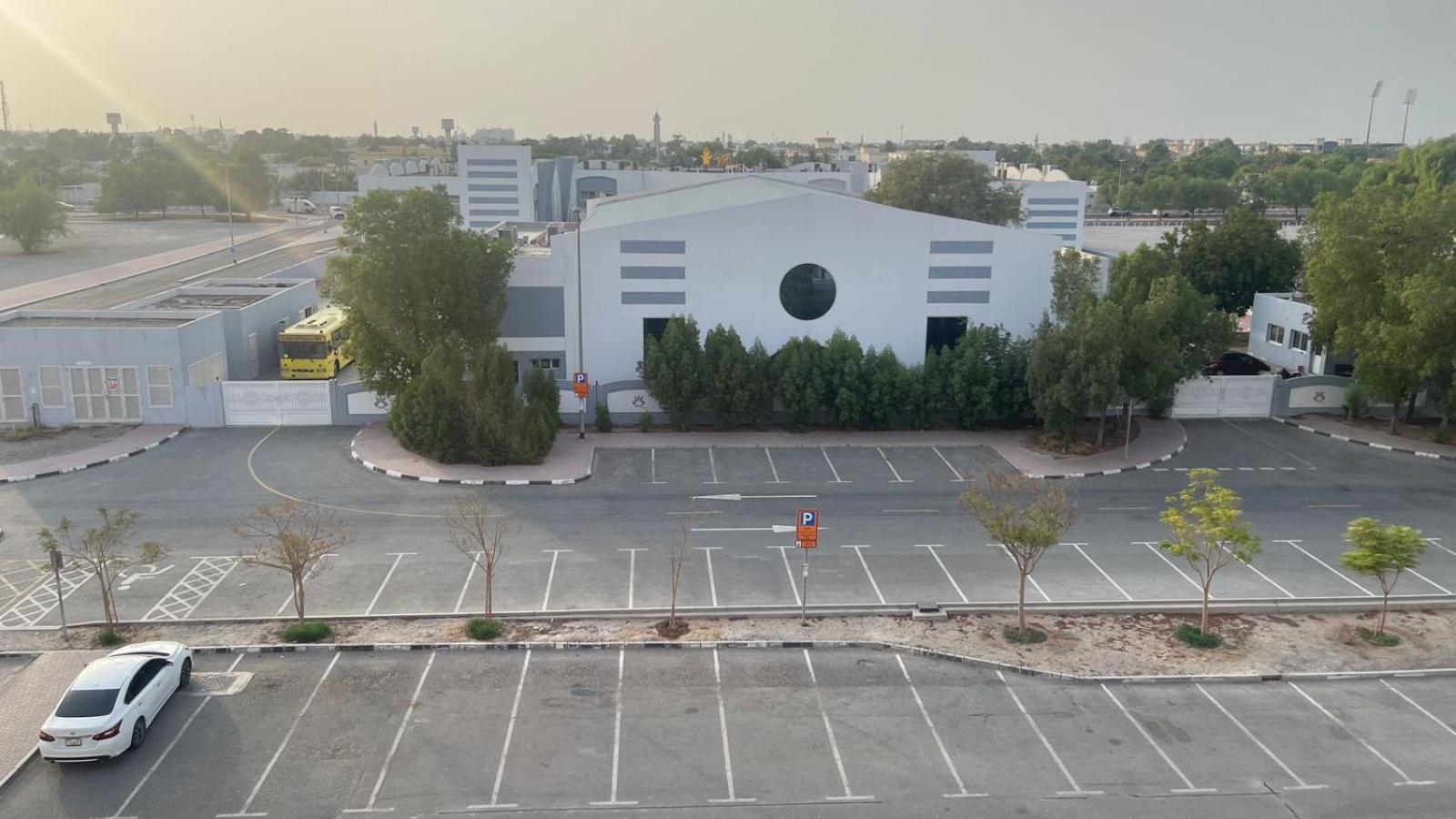 Royal House Capsule Hotel Dubai Exterior photo